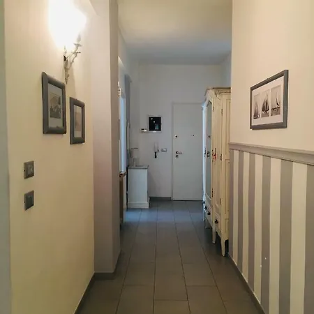 Anna's * Alassio